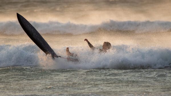 Com triar la millor taula de surf per a les condicions de les platges catalanes
